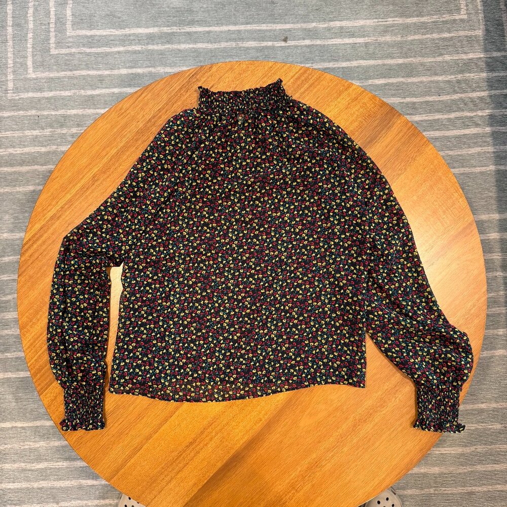 Gap sheer top